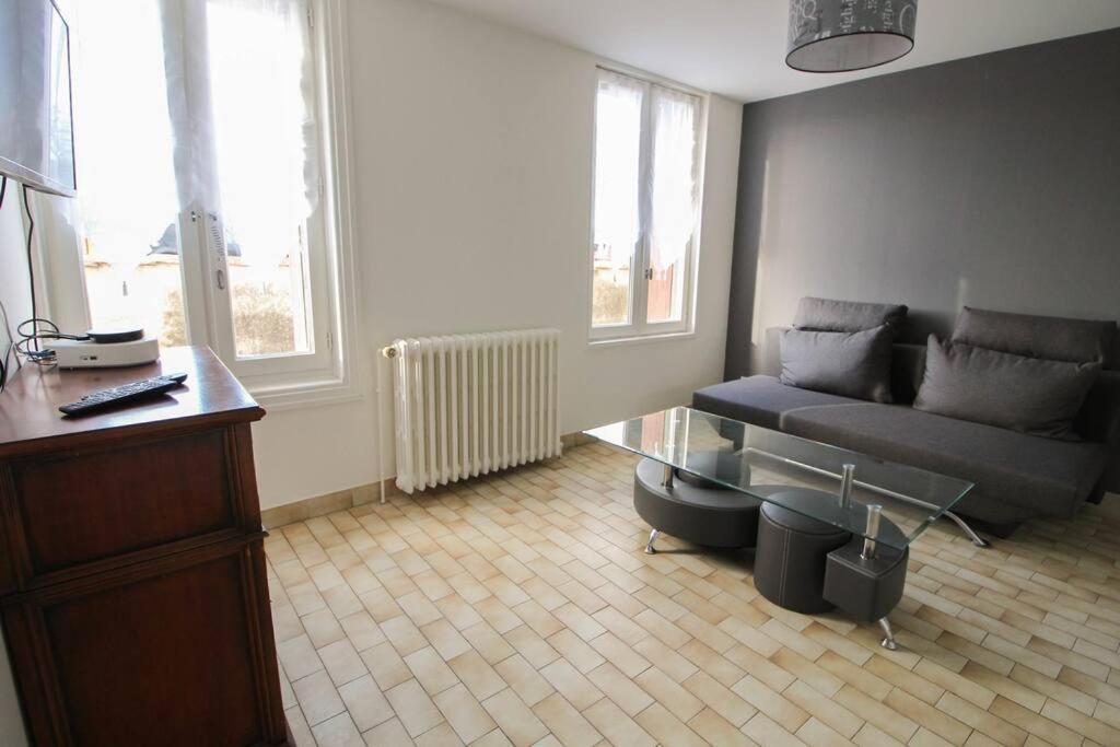 Апартаменти Joli T3 Renove / Wifi / Grand Parking La Couronne  Екстер'єр фото