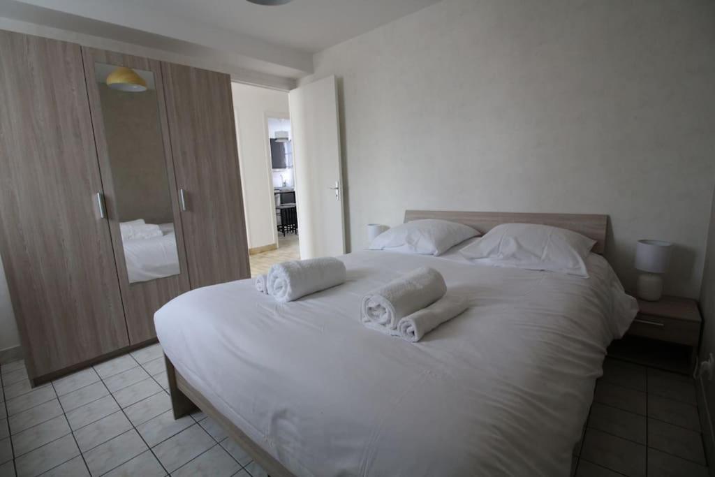 Апартаменти Joli T3 Renove / Wifi / Grand Parking La Couronne  Екстер'єр фото