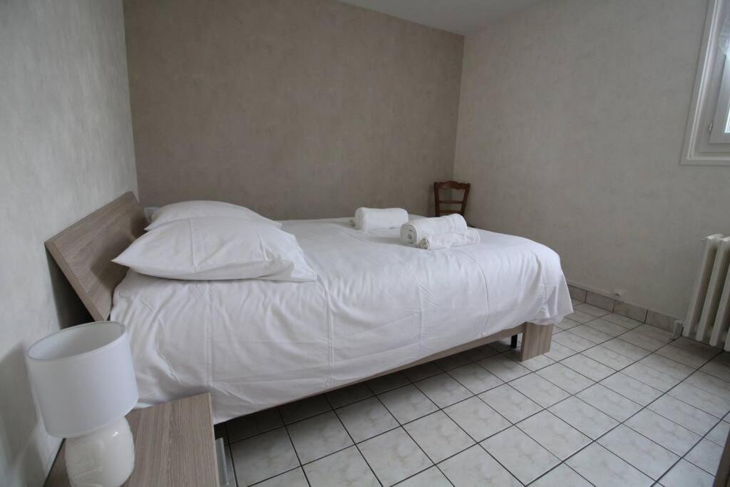 Апартаменти Joli T3 Renove / Wifi / Grand Parking La Couronne  Екстер'єр фото